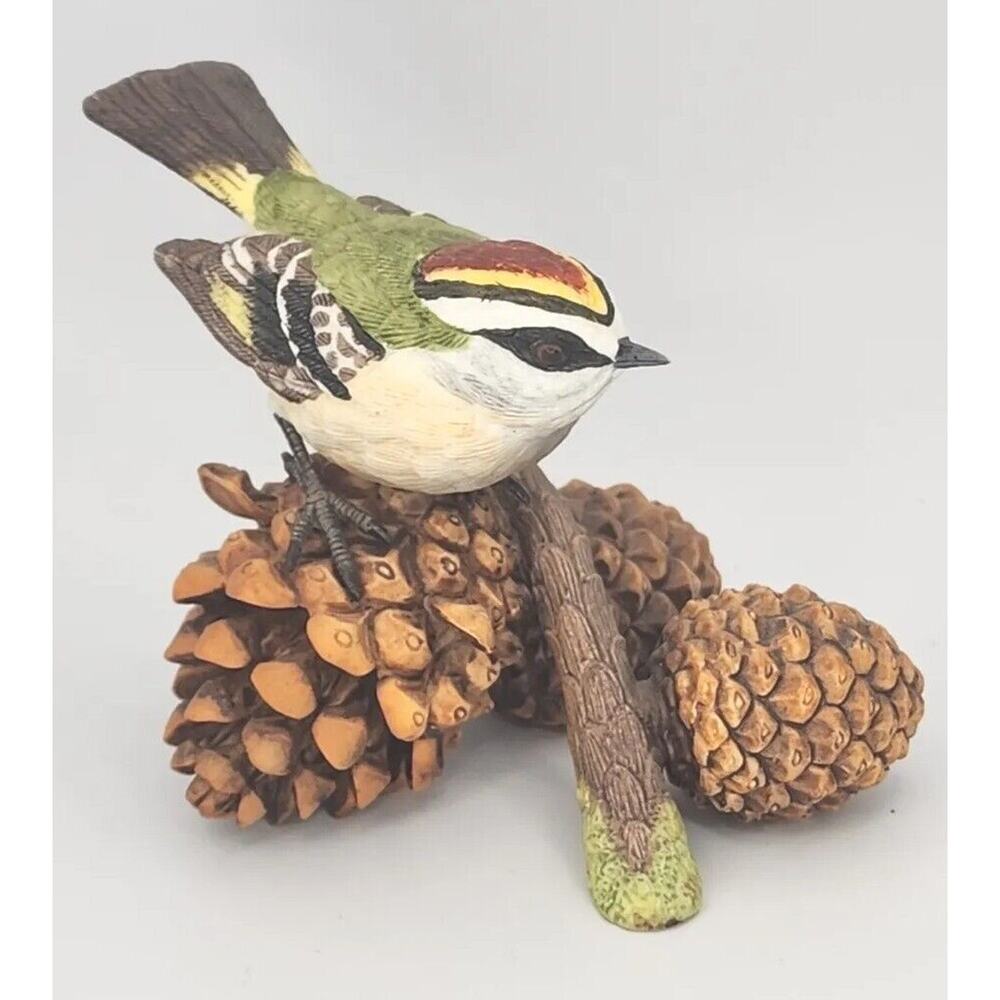 Vintage 1991 Lenox Golden Crowned Kinglet Porcelain Figurine U252